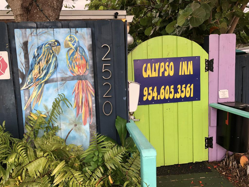 Calypso-Inn-Wilton-Gay-Male-Resort-2