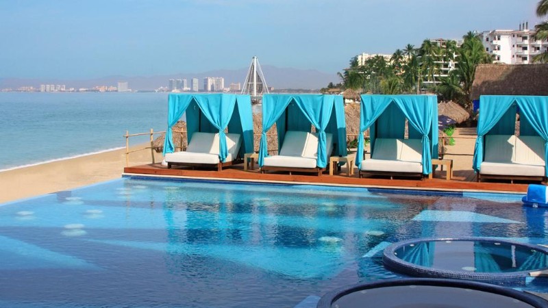 Almar-Resort-Luxury-LGBT-Beach-Front-Experience-5